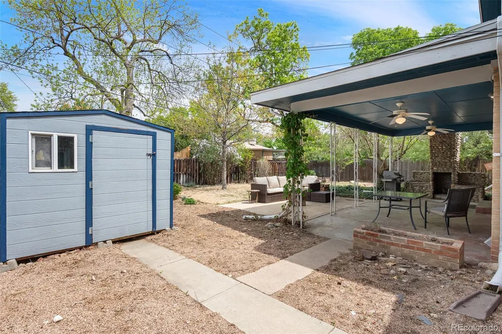 9565 W 52nd Ave, Arvada, CO 80002