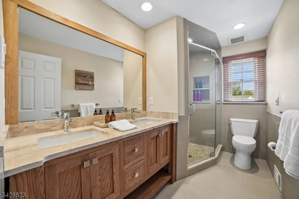 3 Glenmere Dr, Chatham, NJ 07928