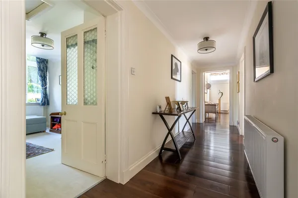 Sandy Lane, Betchworth, RH3 photo 8