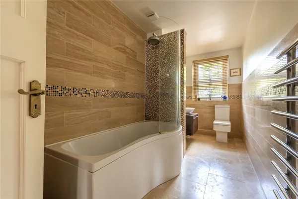 Sandy Lane, Betchworth, RH3 photo 14