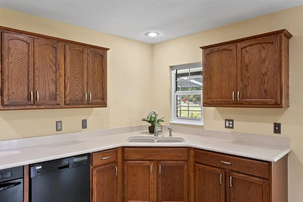 16701 E Course Dr, Tampa, FL 33624