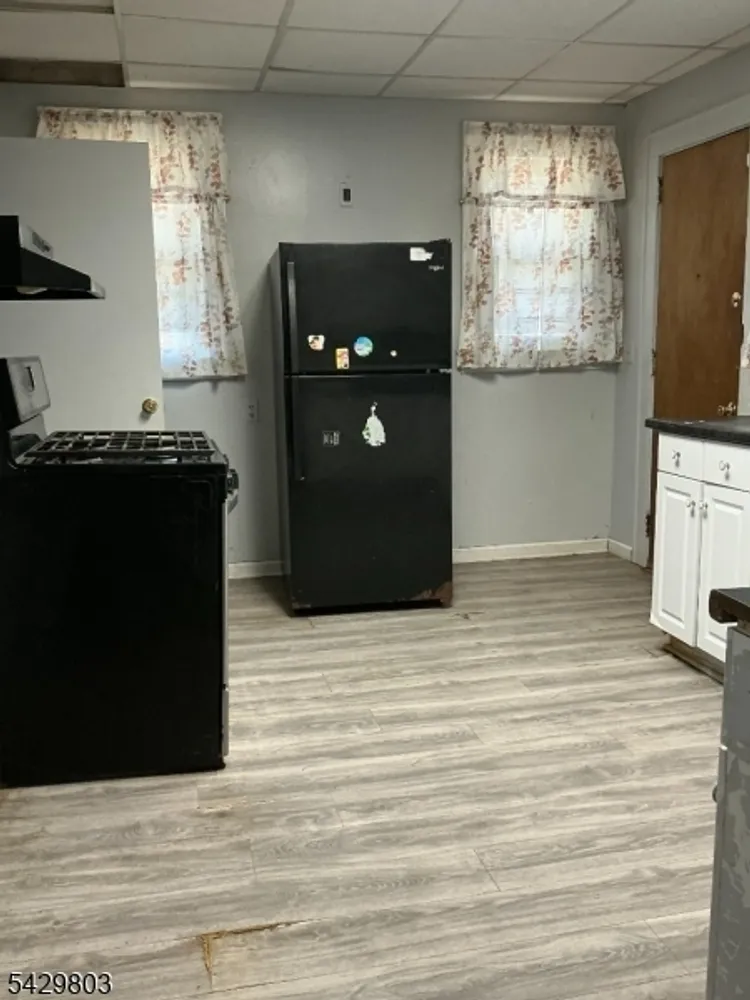 12 N 21st St, East Orange, NJ 07017