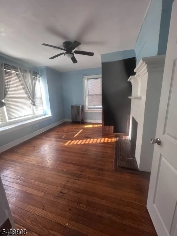 12 N 21st St, East Orange, NJ 07017