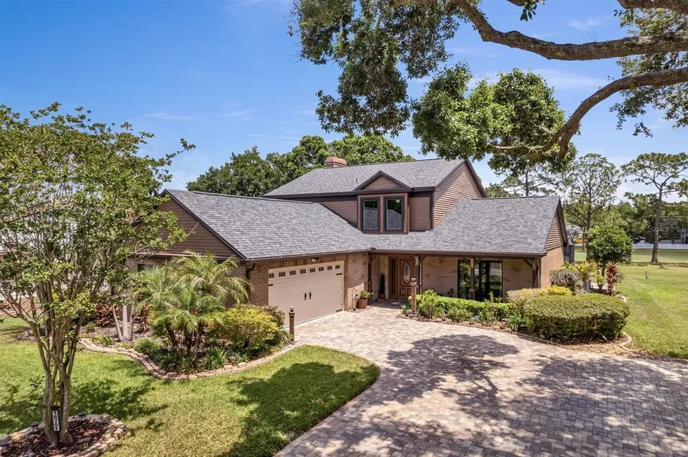 16701 E Course Dr, Tampa, FL 33624