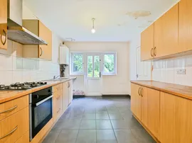 Harefield Avenue, Leicester thumb 3