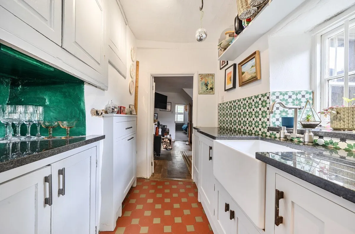 School Cottage, West Alvington
