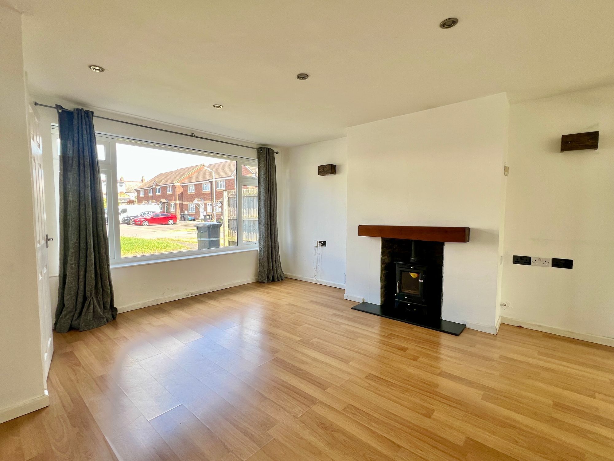 Spencer Avenue, Taunton - NO onward chain! Image 2