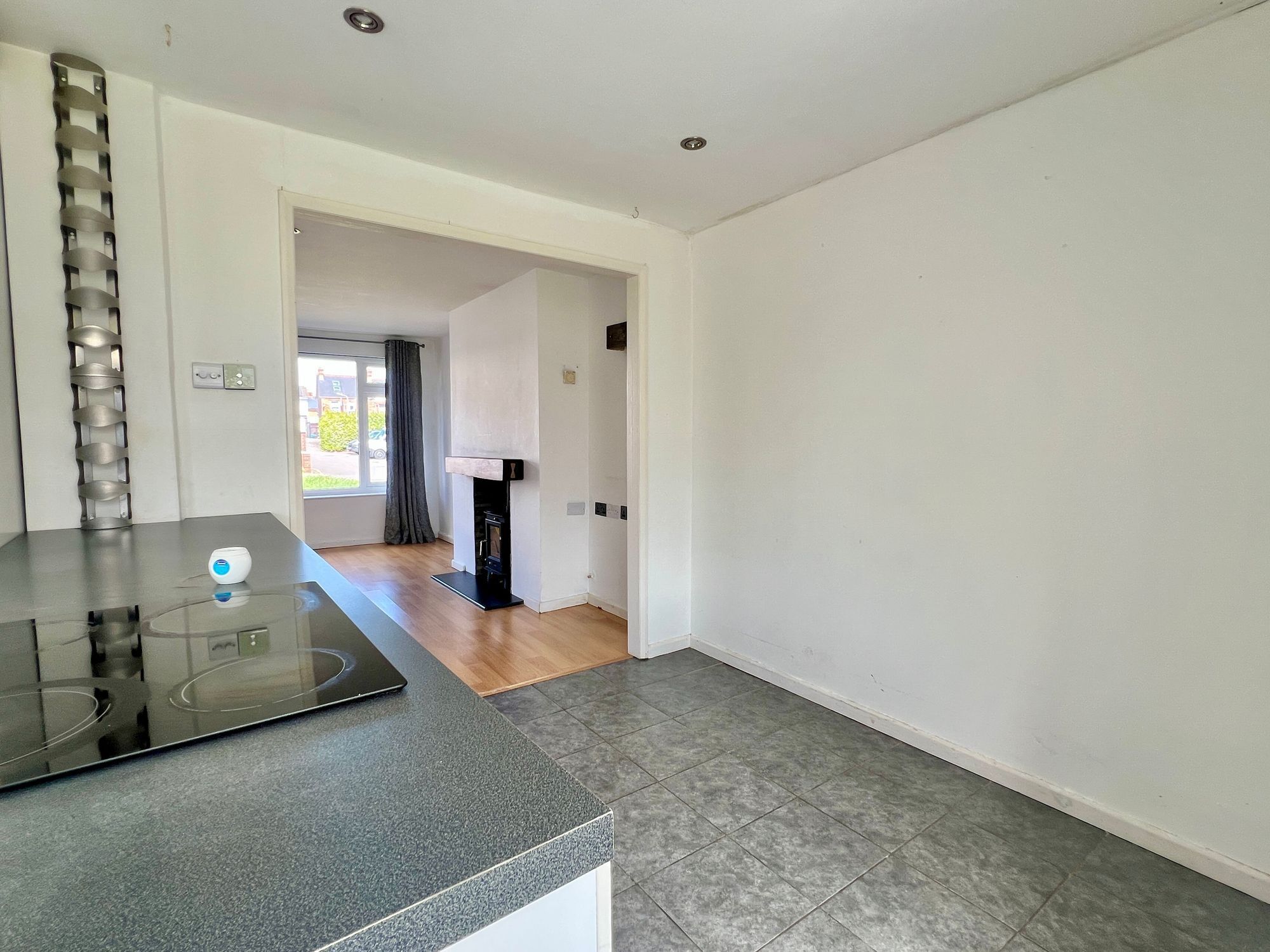 Spencer Avenue, Taunton - NO onward chain! Image 7