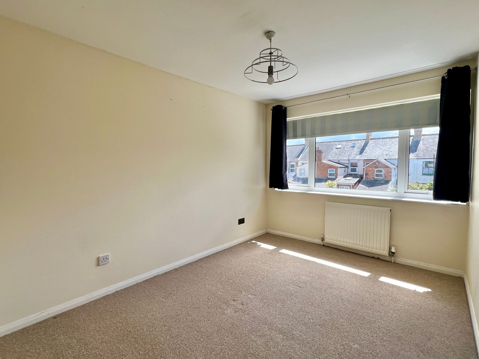 Spencer Avenue, Taunton - NO onward chain! Image 9