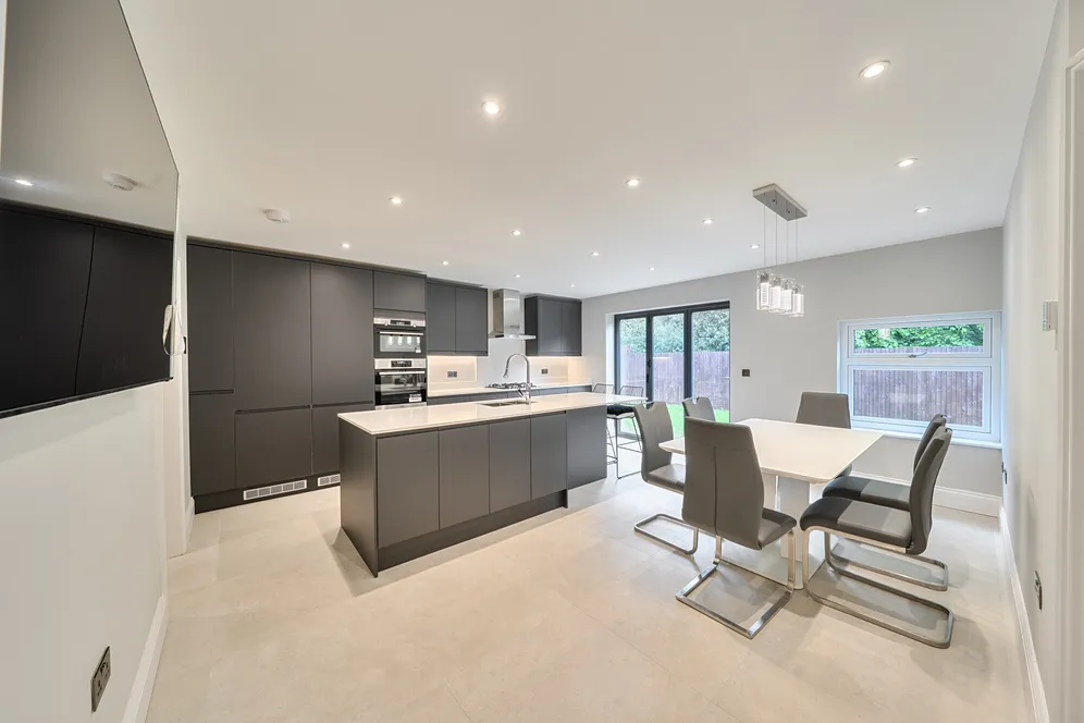 Hempstead Road, Watford, WD17 photo 2