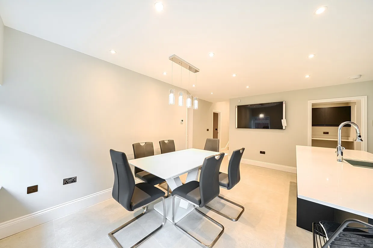 Hempstead Road, Watford, WD17 photo 3