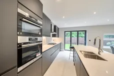 Hempstead Road, Watford, WD17 photo 4