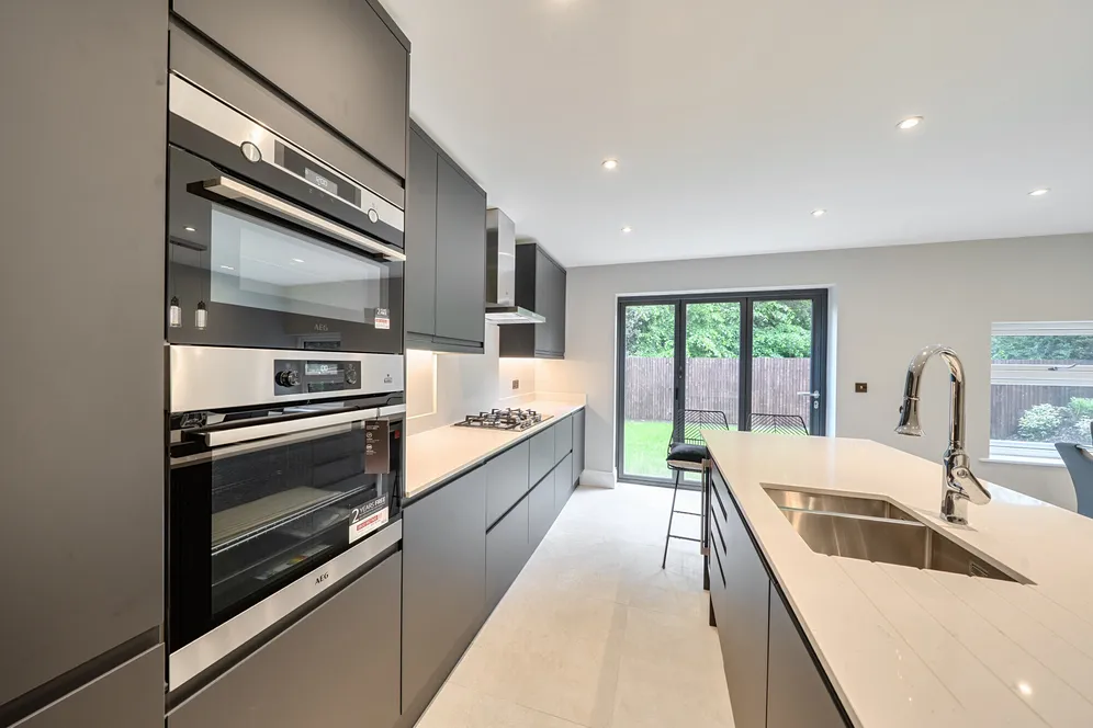 Hempstead Road, Watford, WD17 photo 4