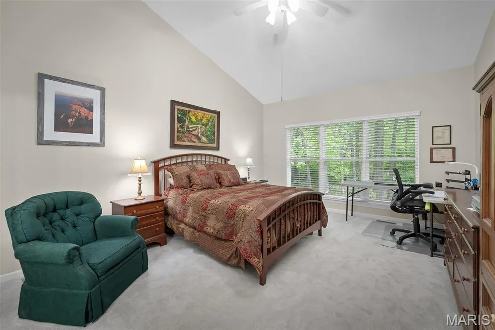 607 Winding Creek Dr, Wentzville, MO 63385