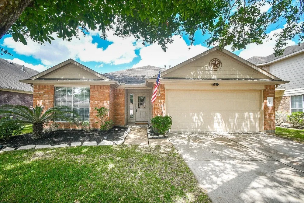 1910 Plum Creek Ln, Missouri City, TX 77489