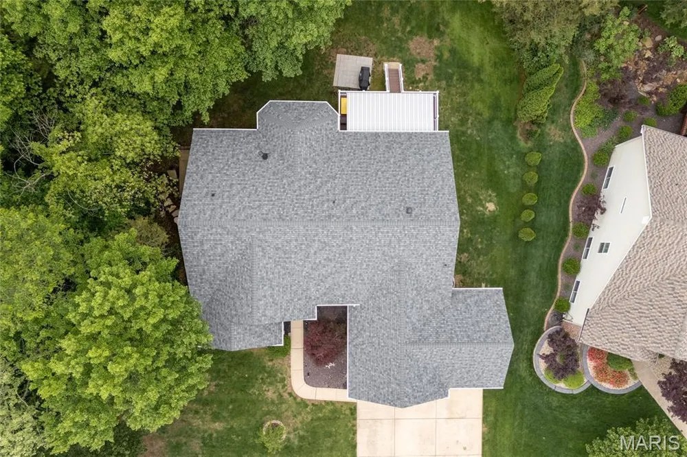 607 Winding Creek Dr, Wentzville, MO 63385