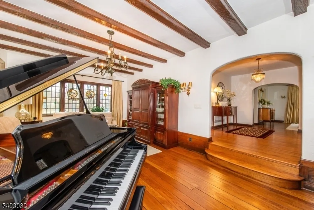 917 Westminster Ave, Hillside, NJ 07205