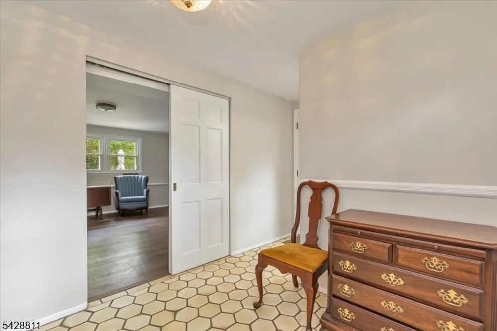 1075 Charles St, Mountainside, NJ 07092
