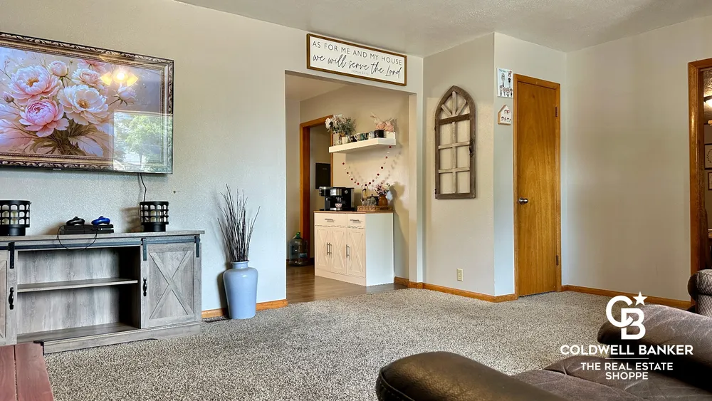 109 W Johnson St, Garden City, KS 67846