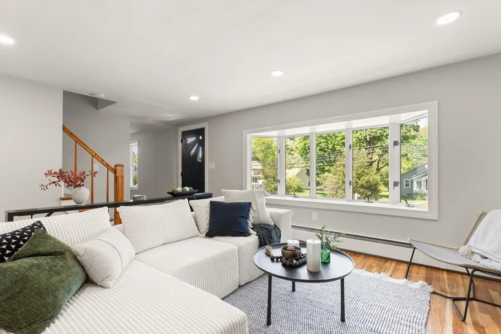 1049 Pleasant St, Canton, MA 02021