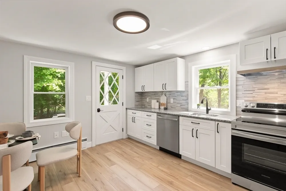 1049 Pleasant St, Canton, MA 02021