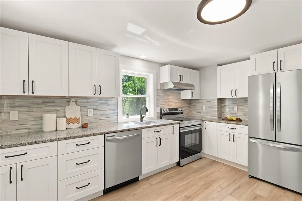 1049 Pleasant St, Canton, MA 02021