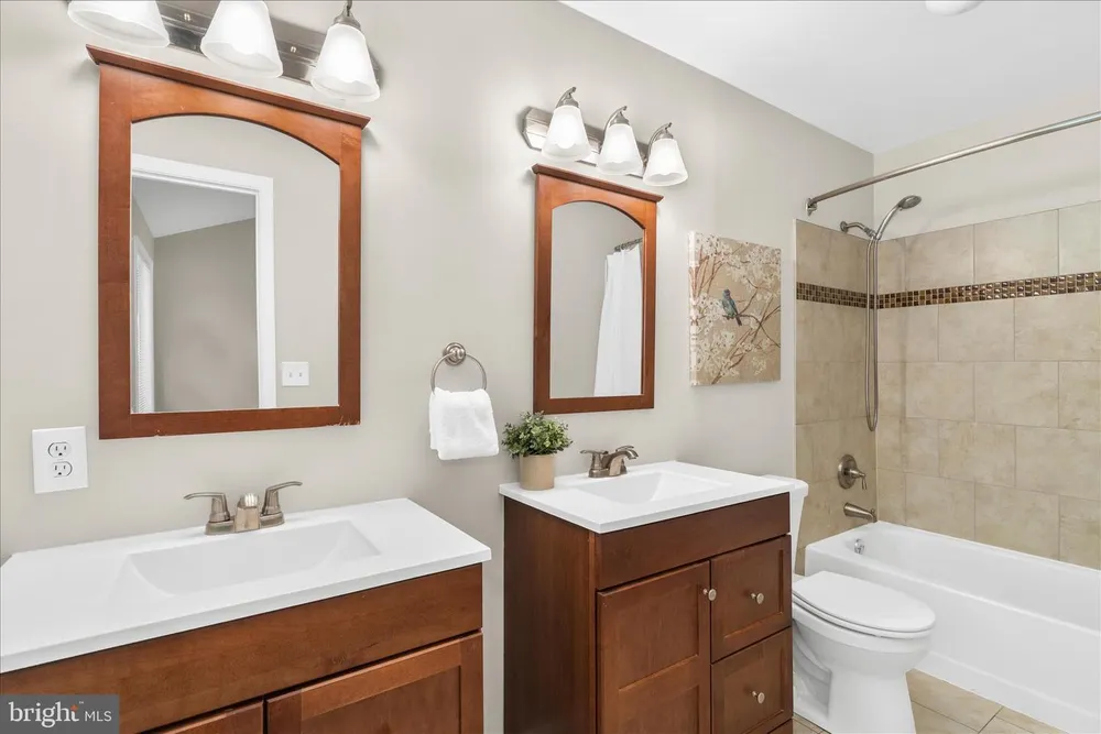 15 Landings Ct, Annapolis, MD 21403