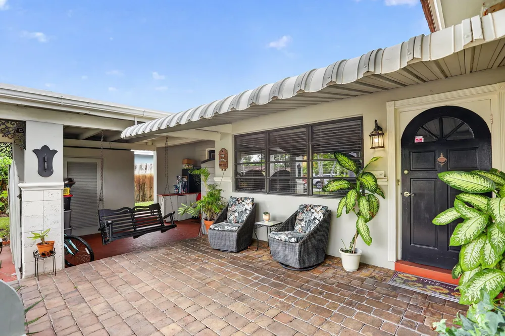 1931 NE 27th St, Lighthouse Point, FL 33064