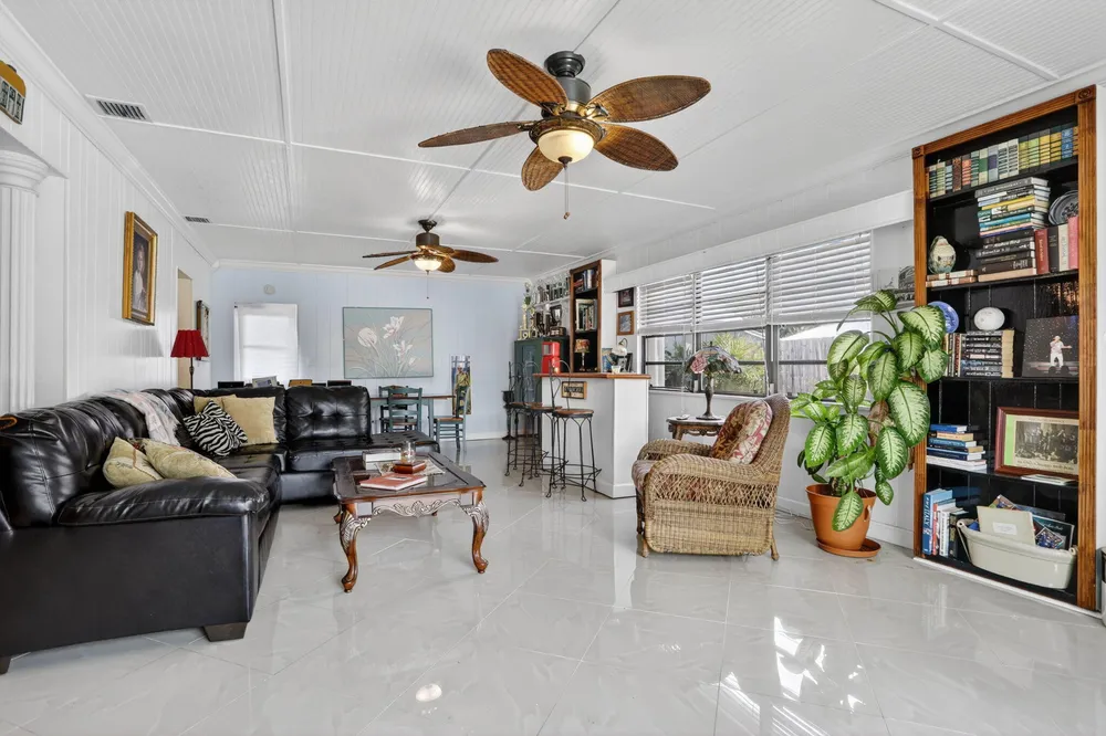 1931 NE 27th St, Lighthouse Point, FL 33064