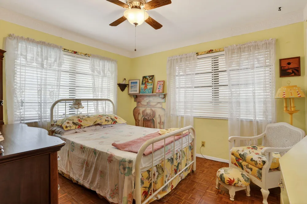 1931 NE 27th St, Lighthouse Point, FL 33064