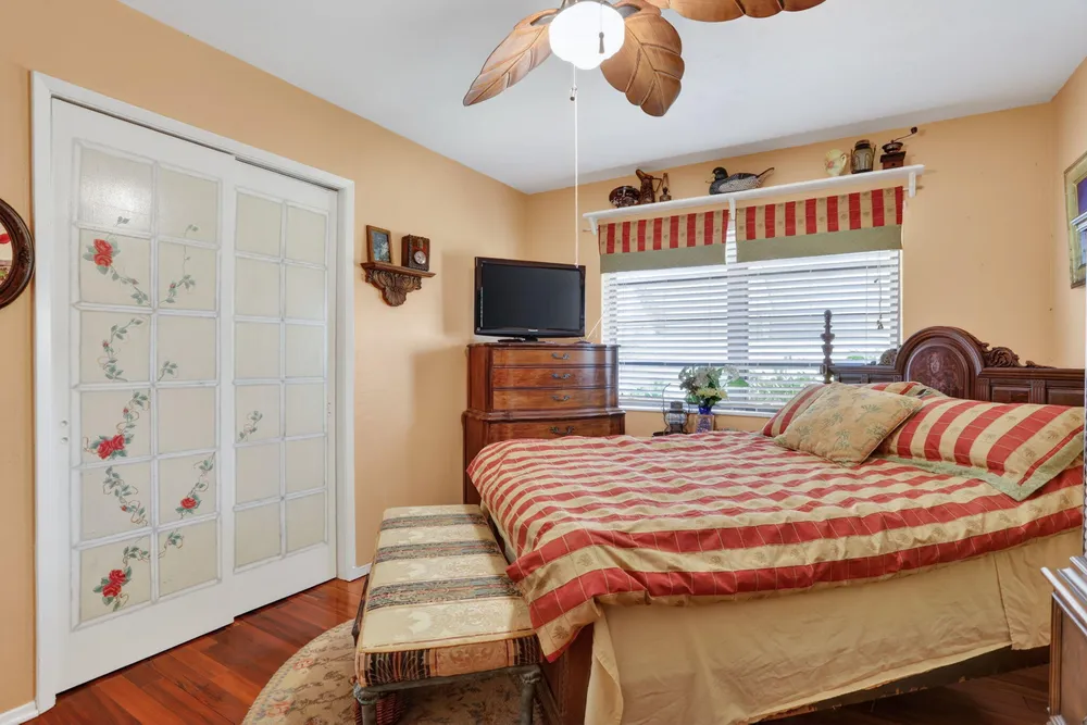 1931 NE 27th St, Lighthouse Point, FL 33064