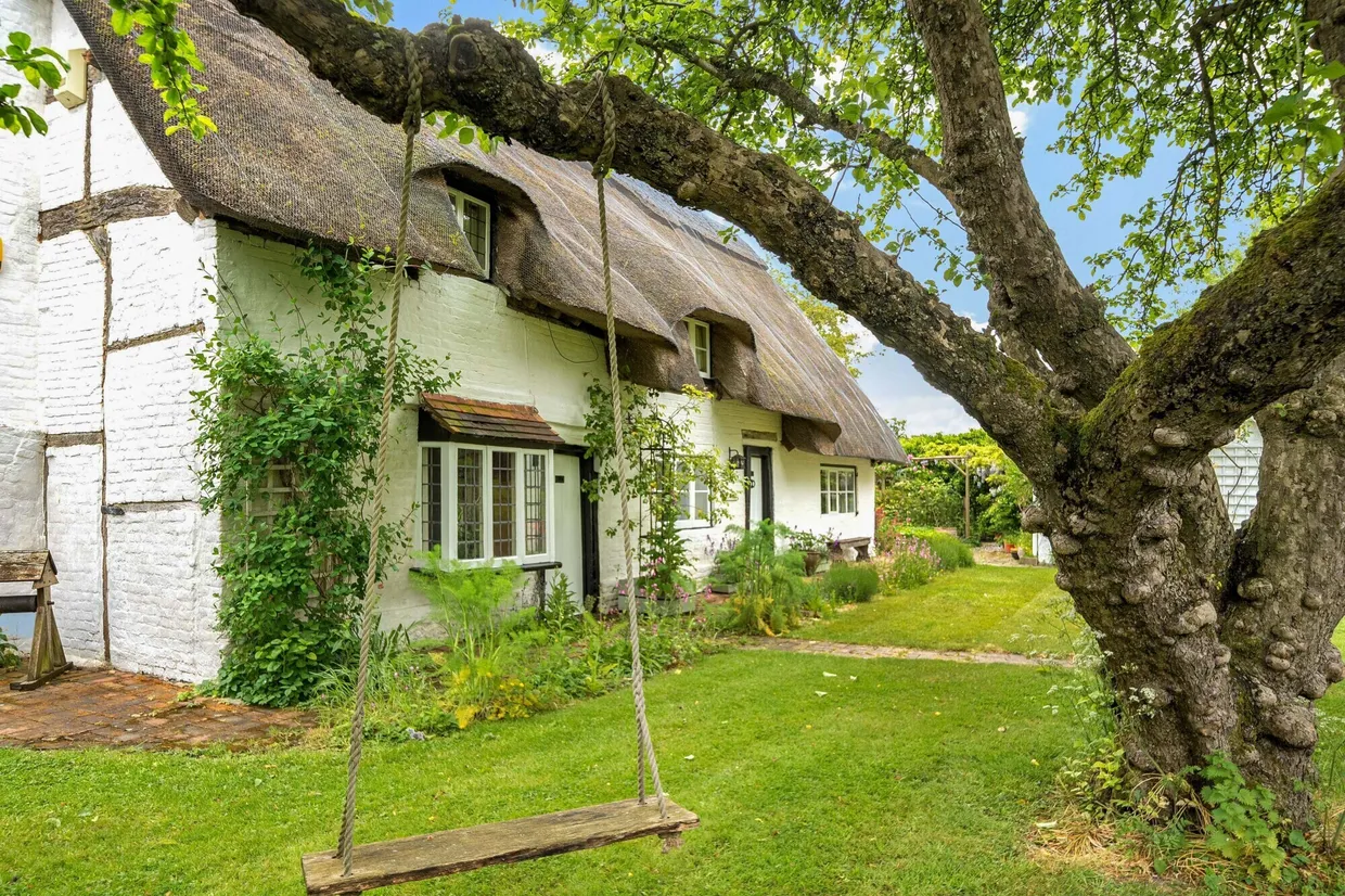 West Lane, Bledlow, HP27 photo 24