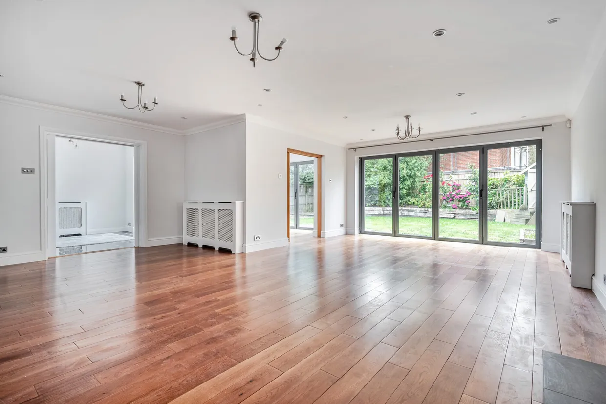 Beeches Road, Farnham Common, SL2 photo 9
