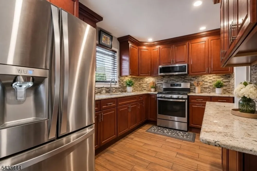 2198 Halsey St, Union, NJ 07083