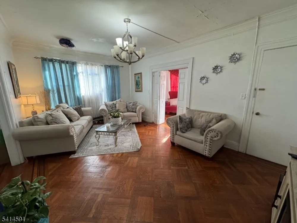 533 11th Ave, Paterson, NJ 07514