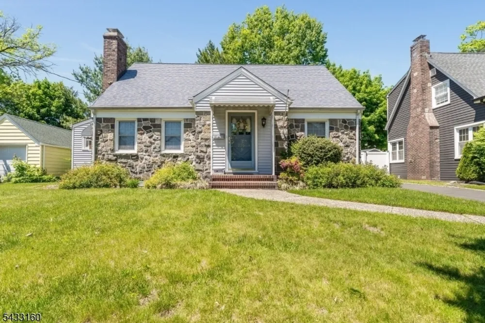 230 Swarthmore Rd, Linden, NJ 07036