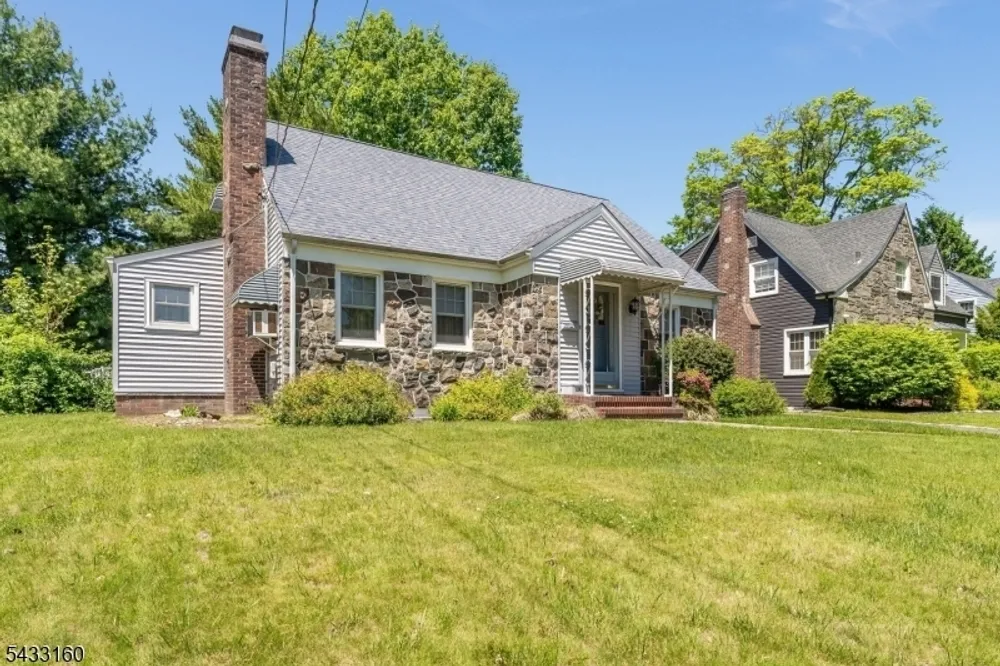 230 Swarthmore Rd, Linden, NJ 07036