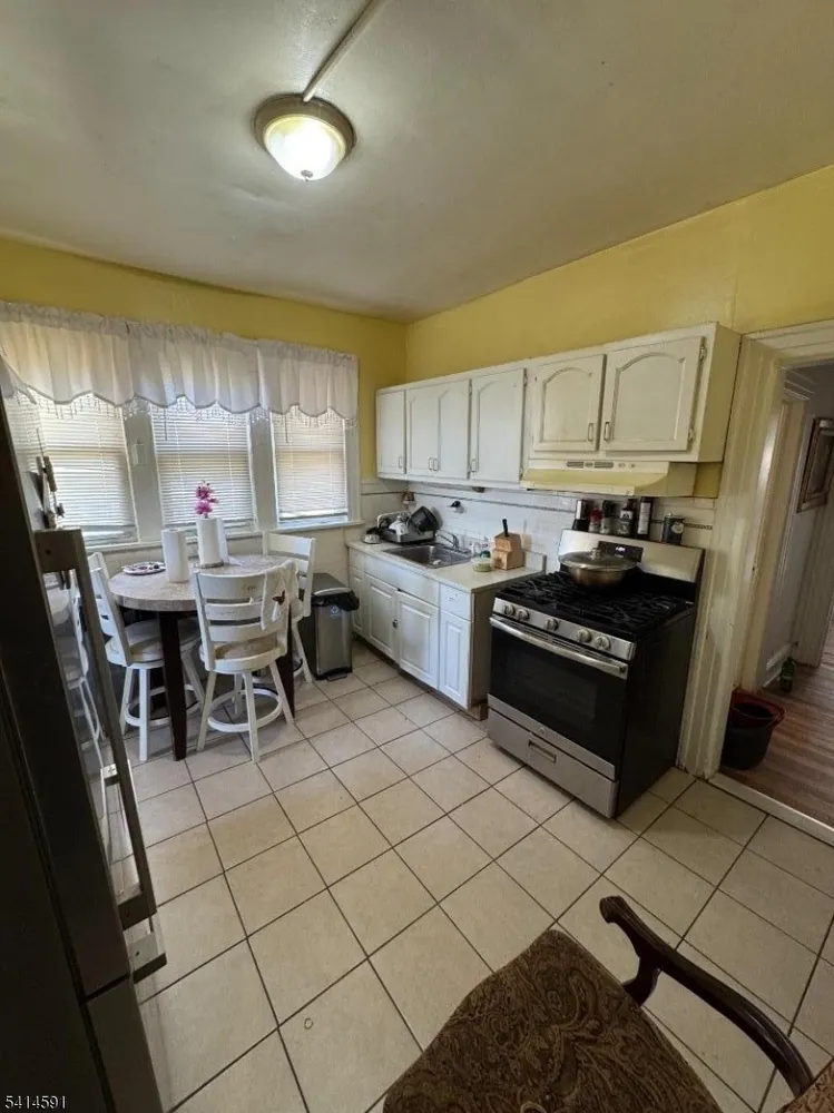 533 11th Ave, Paterson, NJ 07514
