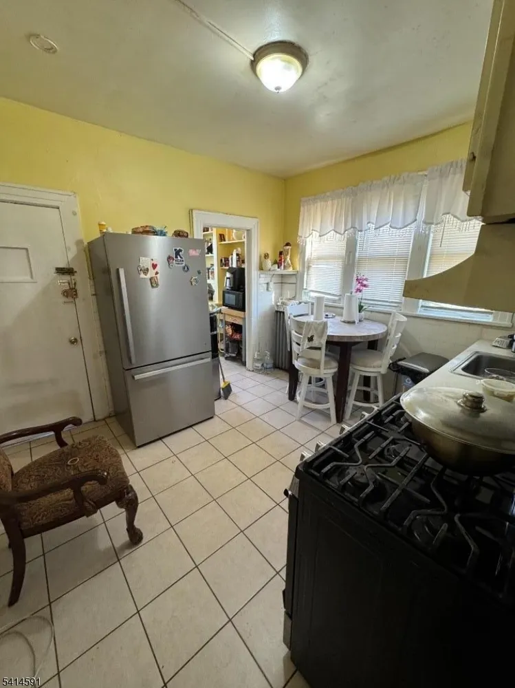 533 11th Ave, Paterson, NJ 07514