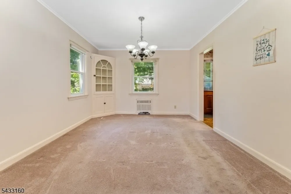 230 Swarthmore Rd, Linden, NJ 07036