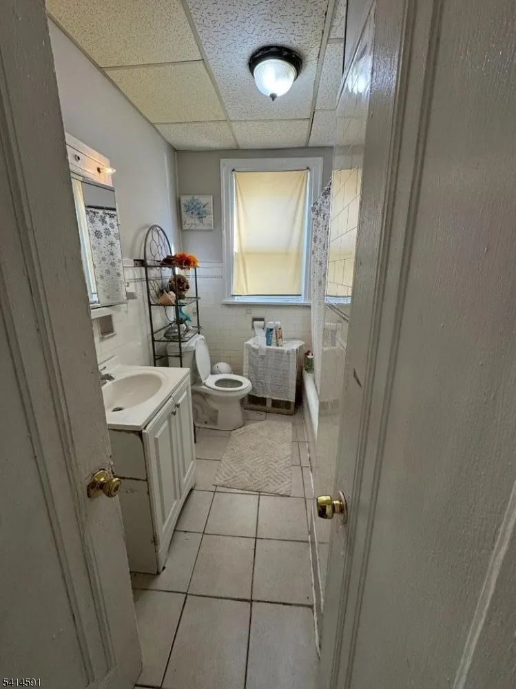 533 11th Ave, Paterson, NJ 07514