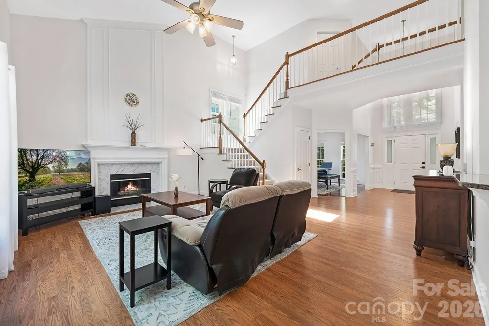 8908 Leinster Dr, Charlotte, NC 28277
