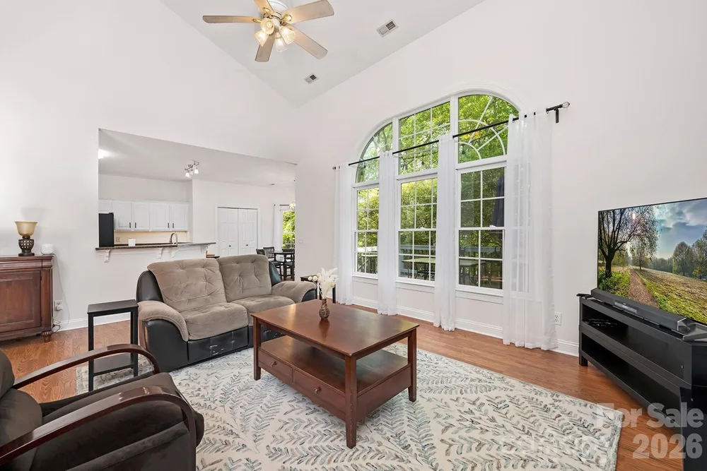8908 Leinster Dr, Charlotte, NC 28277