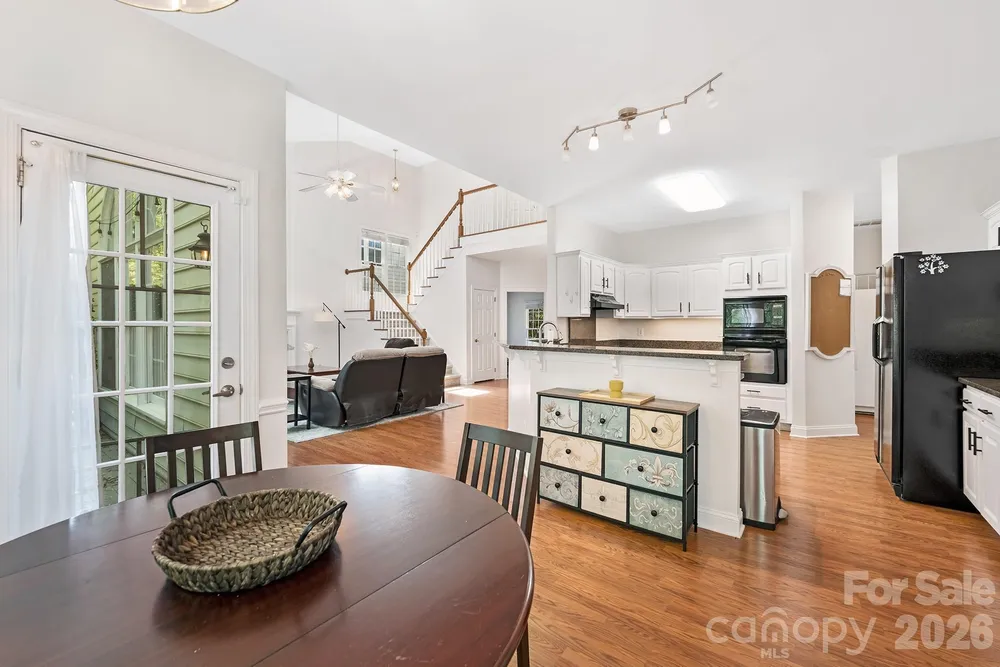 8908 Leinster Dr, Charlotte, NC 28277