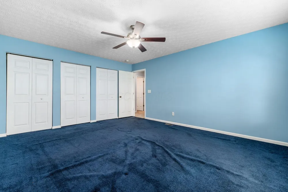 7005 Crescent Boat Ln, Canal Winchester, OH 43110
