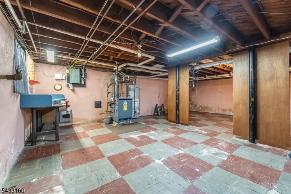 230 Swarthmore Rd, Linden, NJ 07036