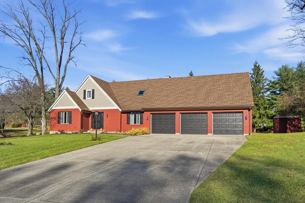 624 Aberfelda Dr, Springfield, OH 45504
