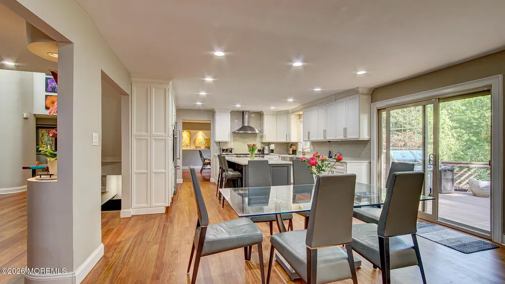 46 Thomas Dr, Manalapan, NJ 07726