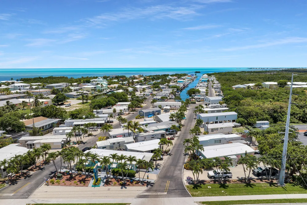 6099 Overseas Hwy, Marathon, FL 33050