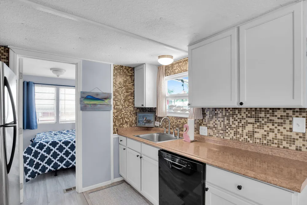 6099 Overseas Hwy, Marathon, FL 33050